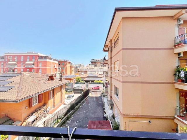 Appartamento in vendita a Roma via Ferrante Ruiz, Torrevecchia