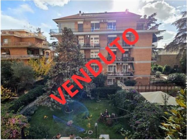 Appartamento in vendita a Roma via Francesco Vettori, Pisana Bravetta