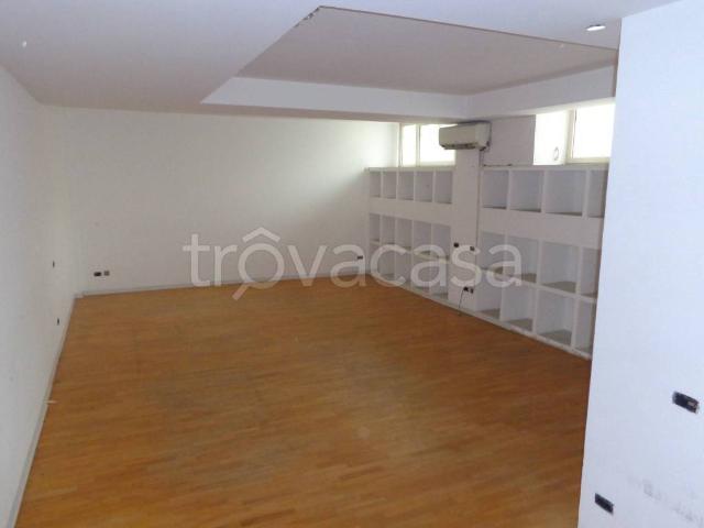 Appartamento in vendita a Roma via Gaspare Gozzi, 177, San Paolo