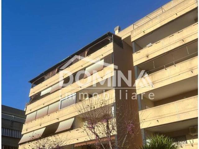 Appartamento in vendita a Roma via Luigi Gastinelli, Ponte di Nona
