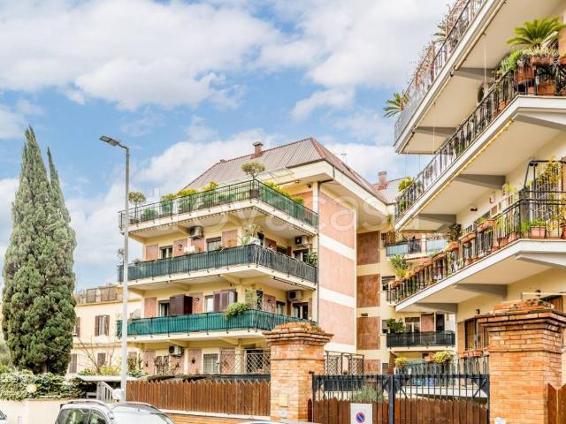Appartamento in vendita a Roma via Paolo V, 31, Boccea