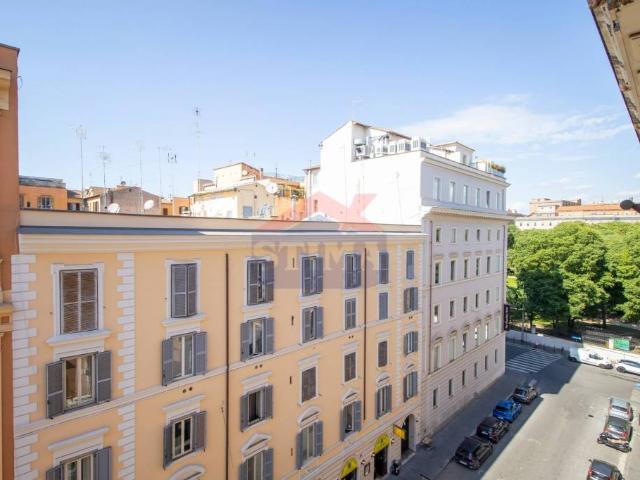 Appartamento in vendita a Roma via Palestro, Castro Pretorio