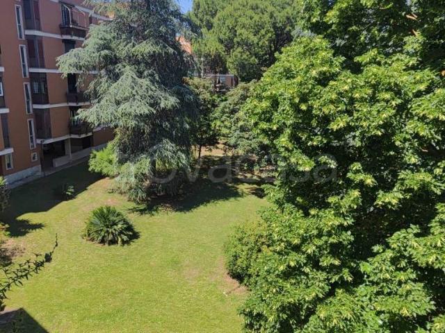 Appartamento in vendita a Roma via Pier Paolo Pasolini, Monte Mario Trionfale