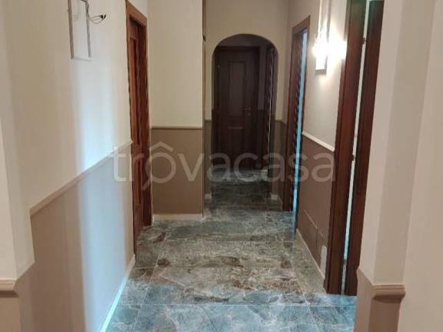 Appartamento in vendita a Roma via Riccardo Zampieri, Casal Bruciato