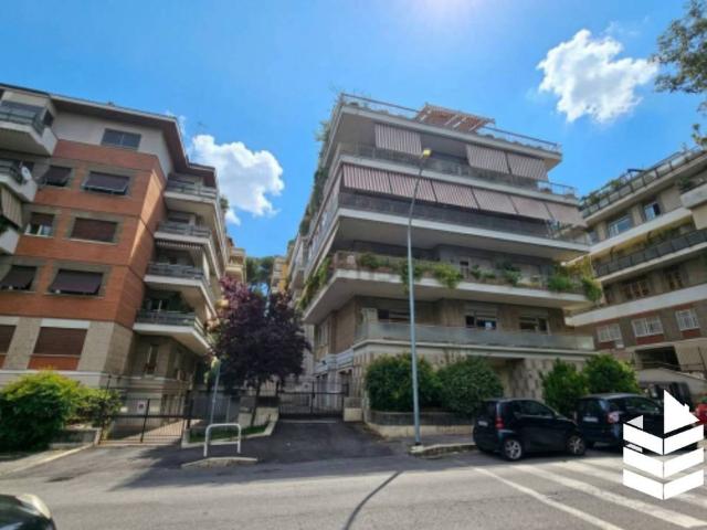 Appartamento in vendita a Roma via San Godenzo, Cassia San Godenzo