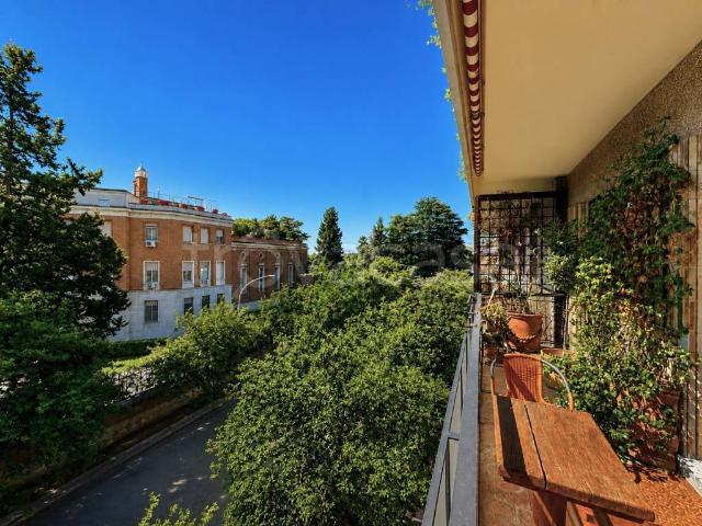 Appartamento in vendita a Roma via Talamone, San Giovanni