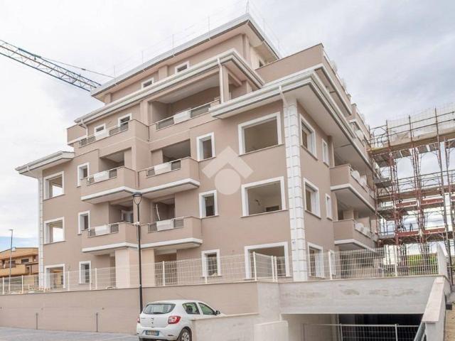 Appartamento in vendita a Roma via Vermicino, 60, Borghesiana
