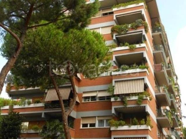 Appartamento in vendita a Roma viale Cesare Pavese, 380, Fonte Ostiense