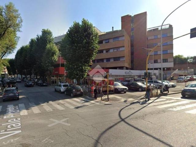 Appartamento in vendita a Roma viale Filarete, 30, Torpignattara