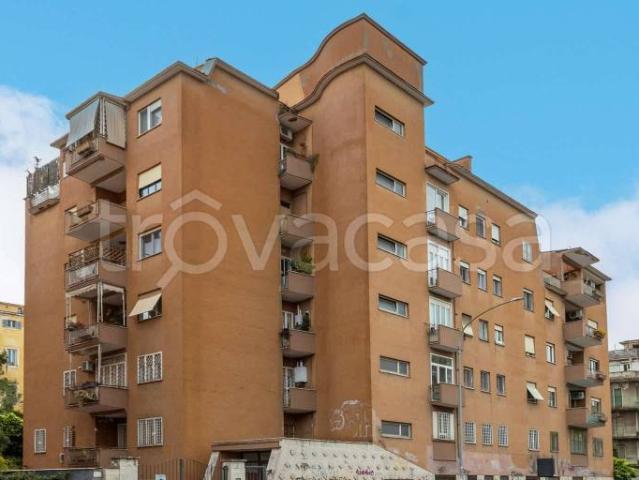 Appartamento in vendita a Roma viale Jonio, Città Giardino