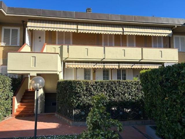 Appartamento in vendita a Ronchi Massa 70 mq Rif: 1413326
