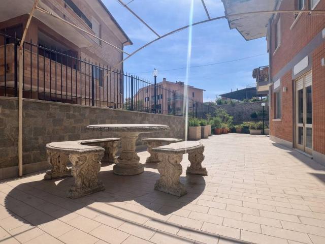 Appartamento in vendita a Ronciglione VT