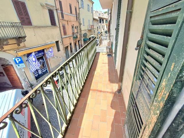 Appartamento in vendita a Ronciglione VT