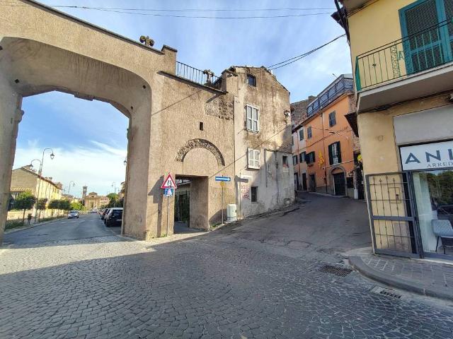Appartamento in vendita a Ronciglione VT