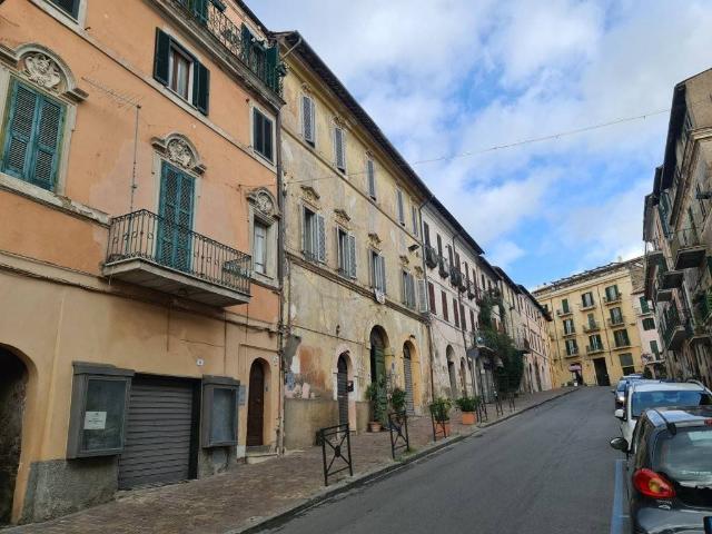 Appartamento in vendita a Ronciglione VT