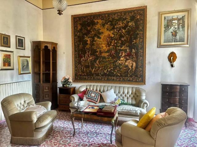 Appartamento in vendita a Ronciglione VT