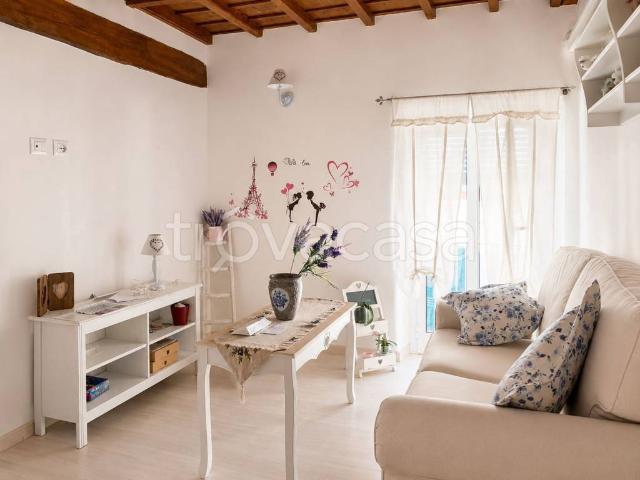 Appartamento in vendita a Ronciglione via Solferino, 28