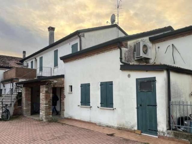 Appartamento in vendita a Roncoferraro MN