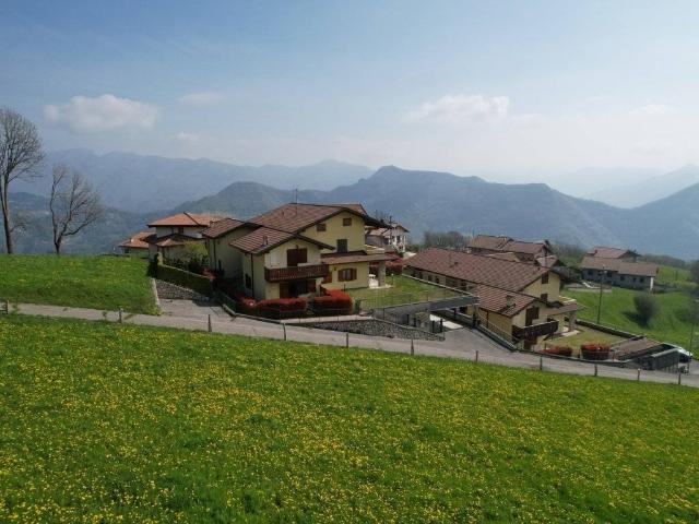Appartamento in vendita a Roncola BG