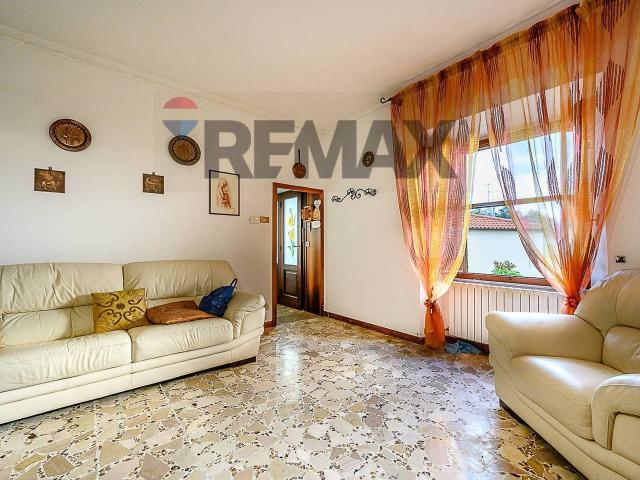 Appartamento in vendita a Rosignano Marittimo