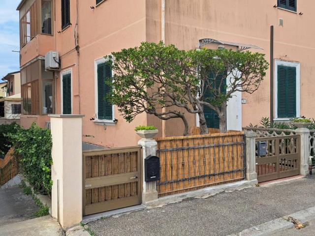 Appartamento in vendita a Rosignano Marittimo LI