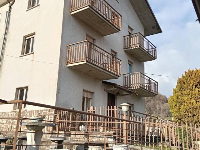 Appartamento in vendita a Rota d'Imagna BG