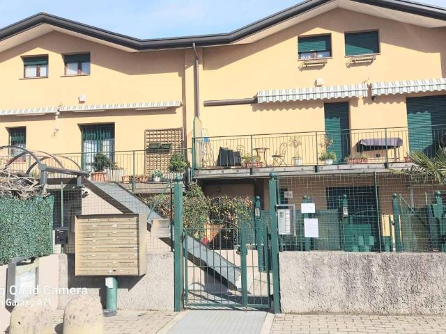 Appartamento in vendita a Rovellasca CO