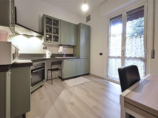 Appartamento in vendita a Rovellasca CO