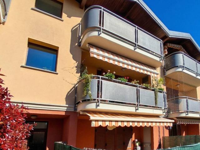 Appartamento in vendita a Rovellasca CO