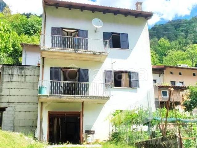 Appartamento in vendita a Roveredo, Chiusaforte