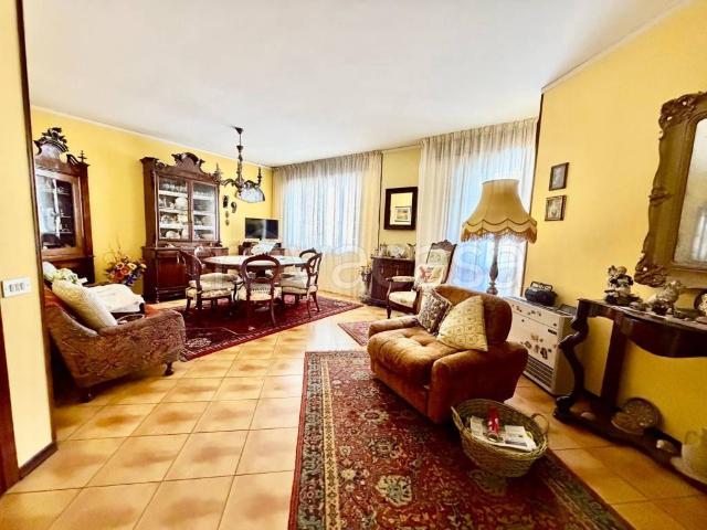 Appartamento in vendita a Rovigo viale Giacomo Puccini, 11