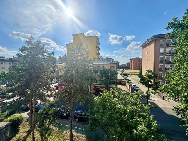 Appartamento in vendita a Rozzano MI