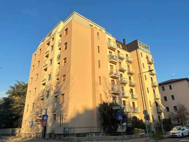 Appartamento in vendita a Rozzano MI