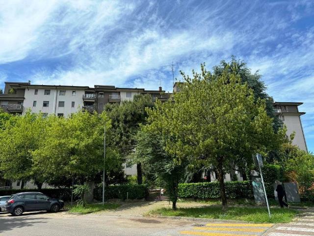 Appartamento in vendita a Rozzano MI