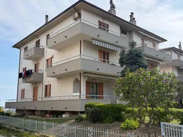 Appartamento in vendita a Staffolo AN