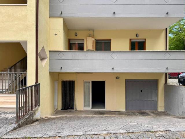 Appartamento in vendita a Sulmona AQ