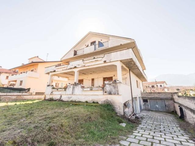 Appartamento in vendita a Sulmona AQ
