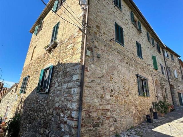 Appartamento in vendita a Suvereto LI