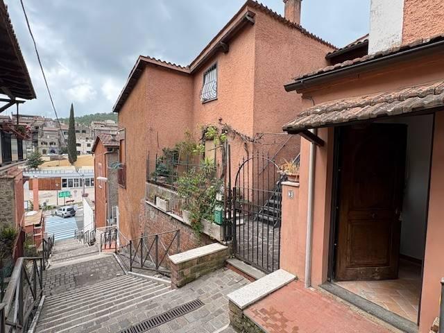 Appartamento in vendita a Sacrofano RM