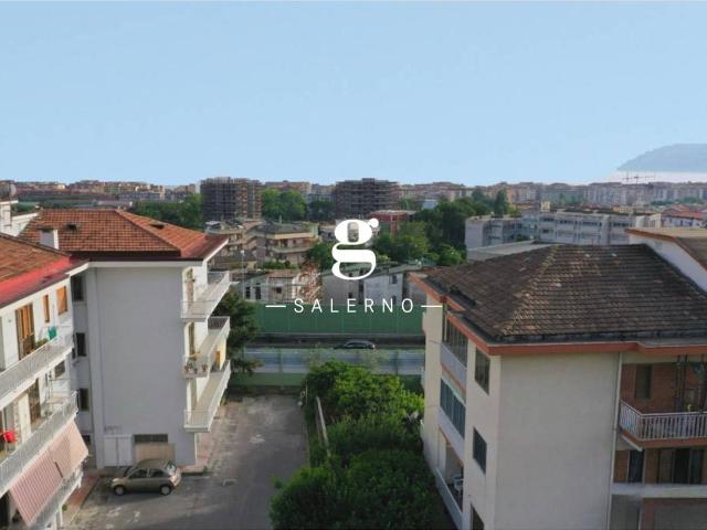 Appartamento in vendita a Salerno
