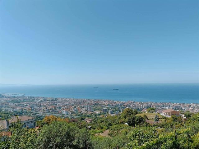Appartamento in vendita a Salerno