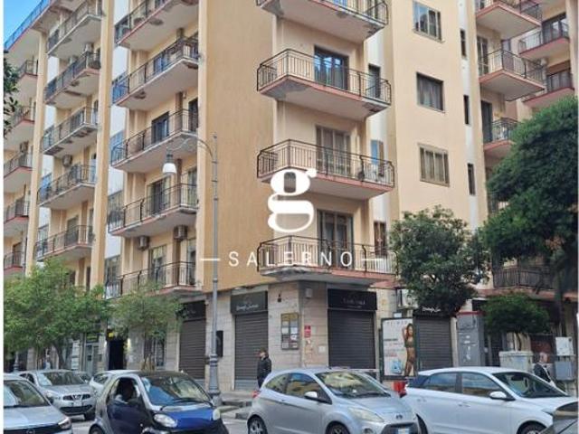 Appartamento in vendita a Salerno
