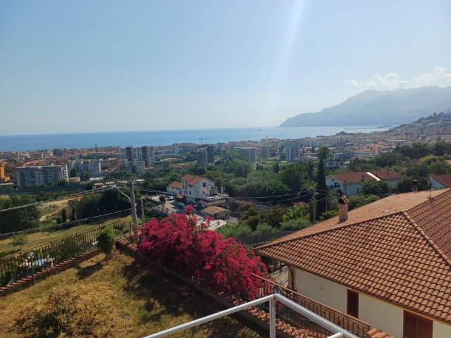 Appartamento in vendita a Salerno SA