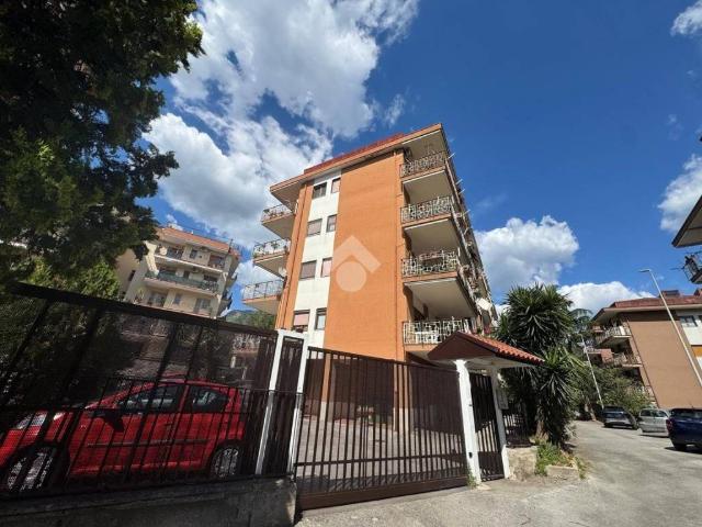 Appartamento in vendita a Salerno SA