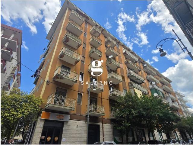 Appartamento in vendita a Salerno SA
