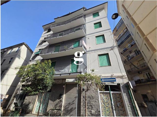 Appartamento in vendita a Salerno SA