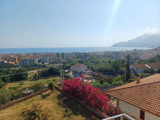 Appartamento in vendita a Salerno SA