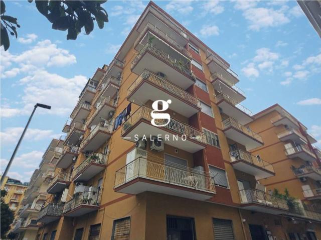 Appartamento in vendita a Salerno SA