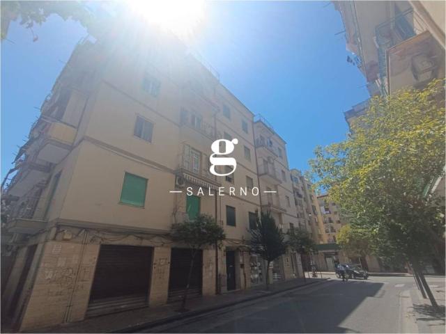 Appartamento in vendita a Salerno SA