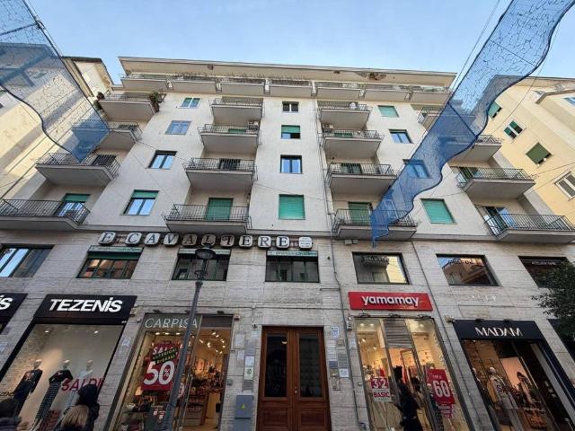 Appartamento in vendita a Salerno SA